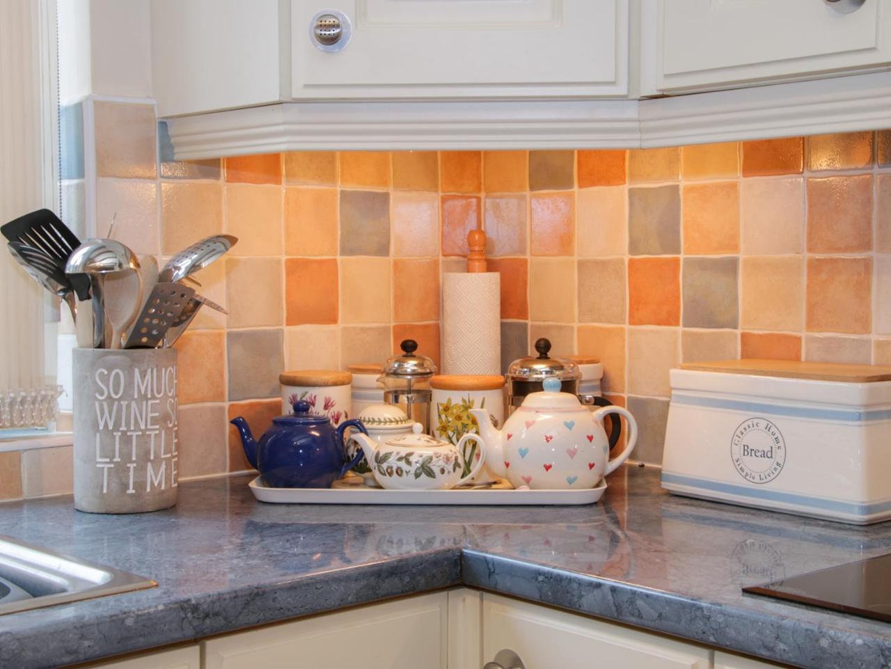 Cream Door Cottage Киддерминстер Экстерьер фото